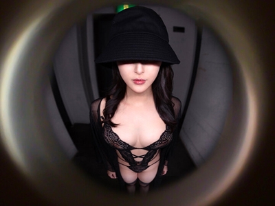 【VR】丑三つ時になると訪ねてくる謎の黒ずくめ痴女に即尺され精子を吸い取られ続けた。森沢かな