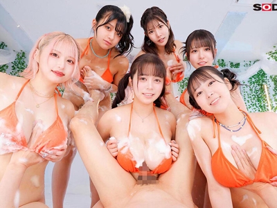 【VR】巨乳ビキニ整備士6人に手コキやパイズリで泡洗体され全身を舐め回されるハーレム！